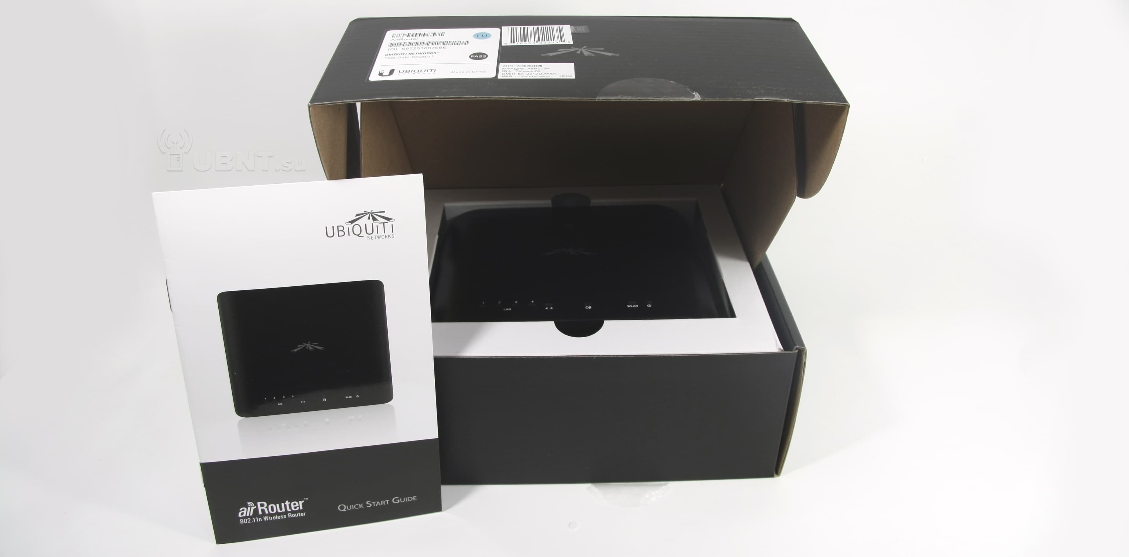 Всепогодная точка доступа WiFi 5ГГц MIMO Ubiquiti Rocket M5 ракурсы